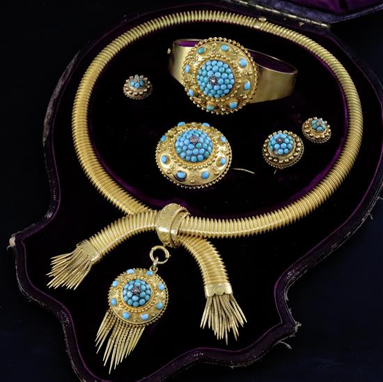 A Victorian gold, turquoise cluster and diamond set parure, in original leather case, necklace approx. 44cm.